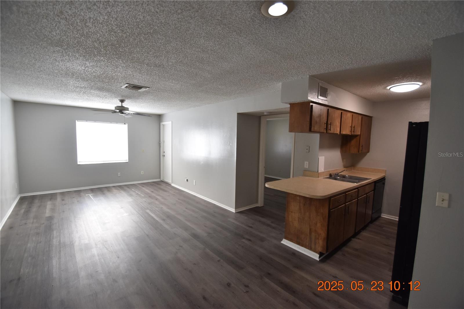 Image 12 of 33 For 228 Thorn Tree Place 228