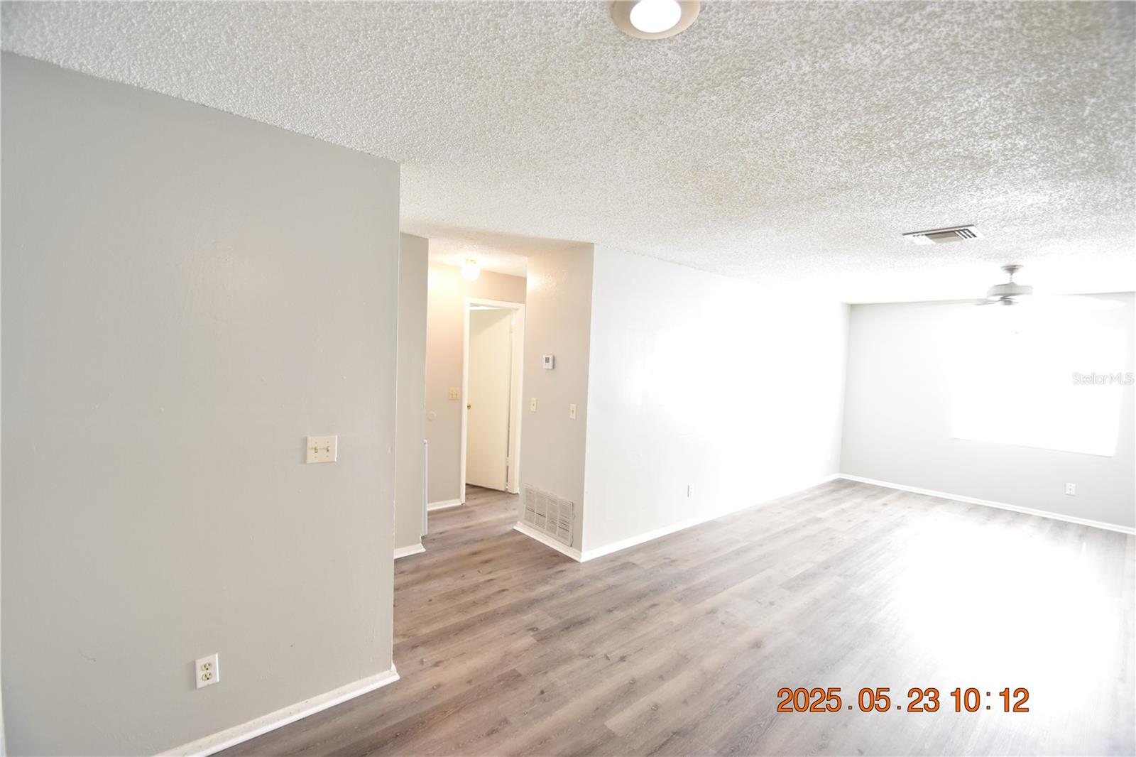 Image 13 of 33 For 228 Thorn Tree Place 228