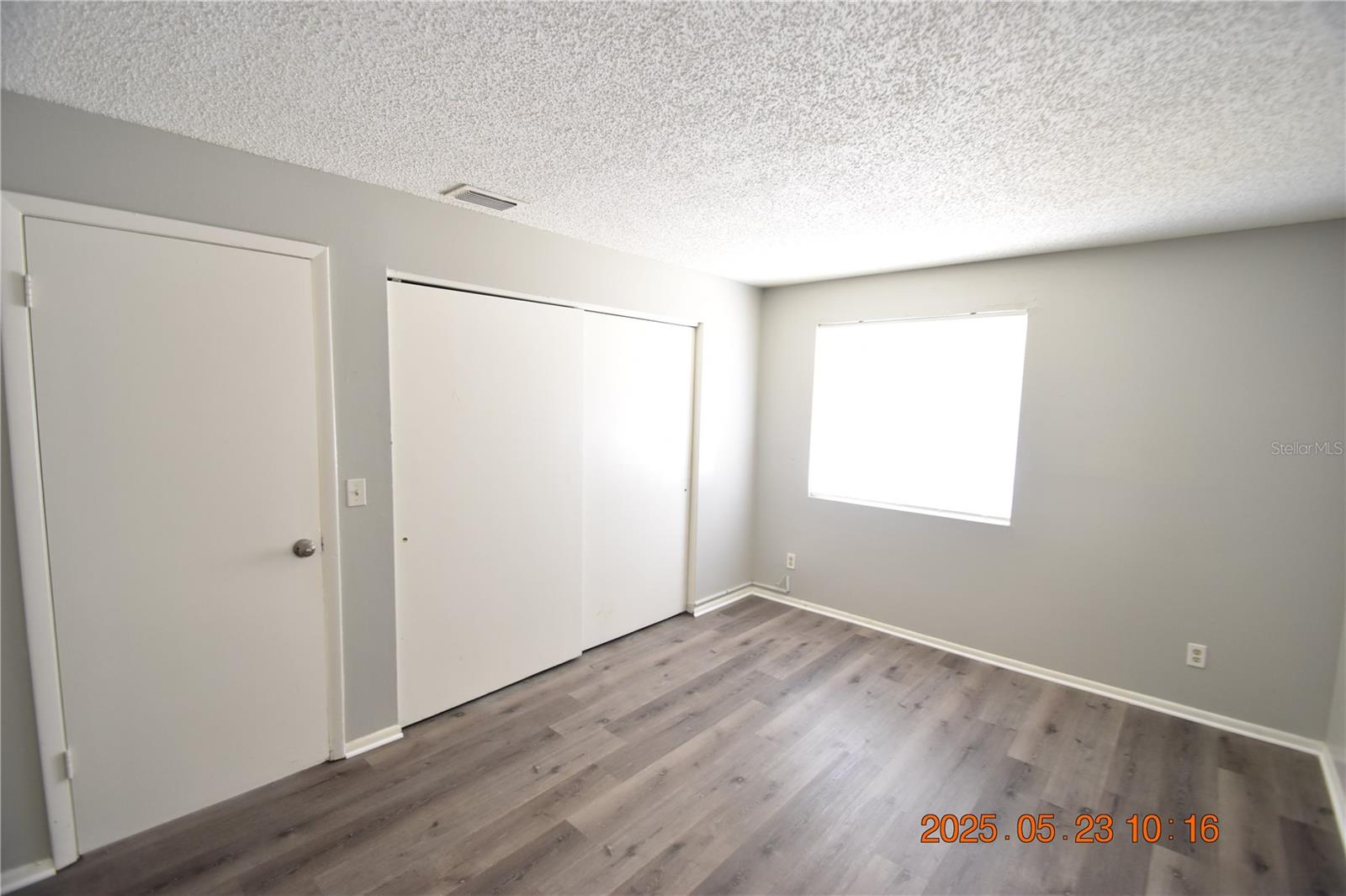 Image 19 of 33 For 228 Thorn Tree Place 228