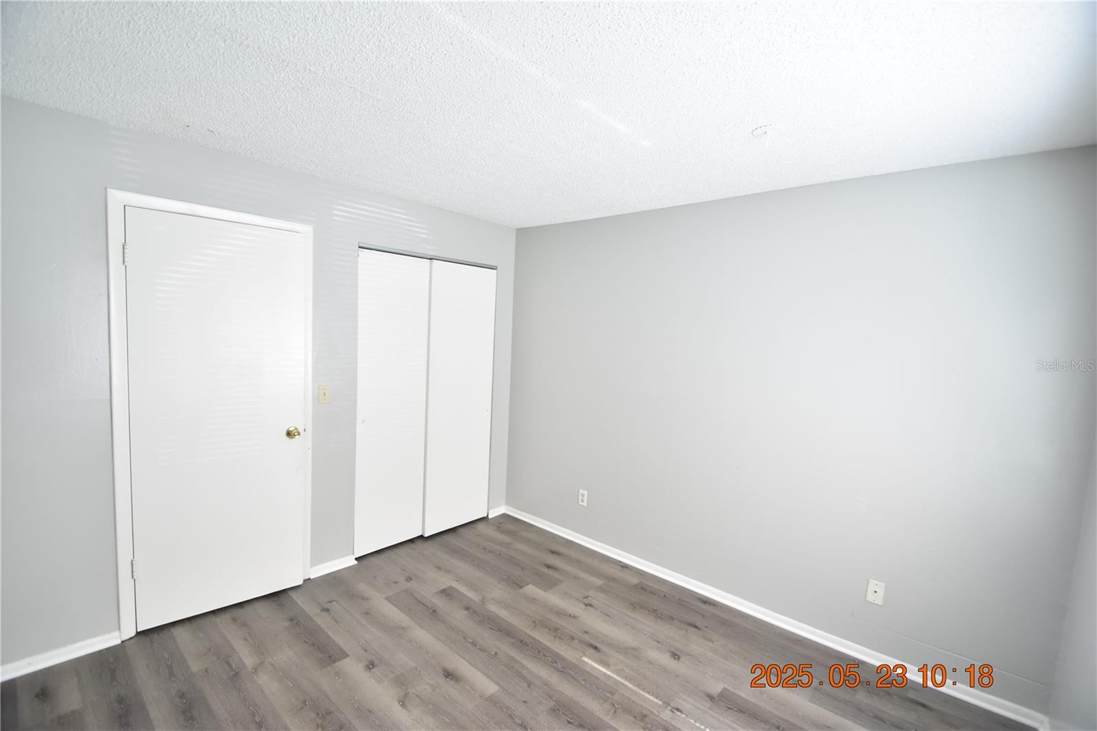 Image 26 of 33 For 228 Thorn Tree Place 228