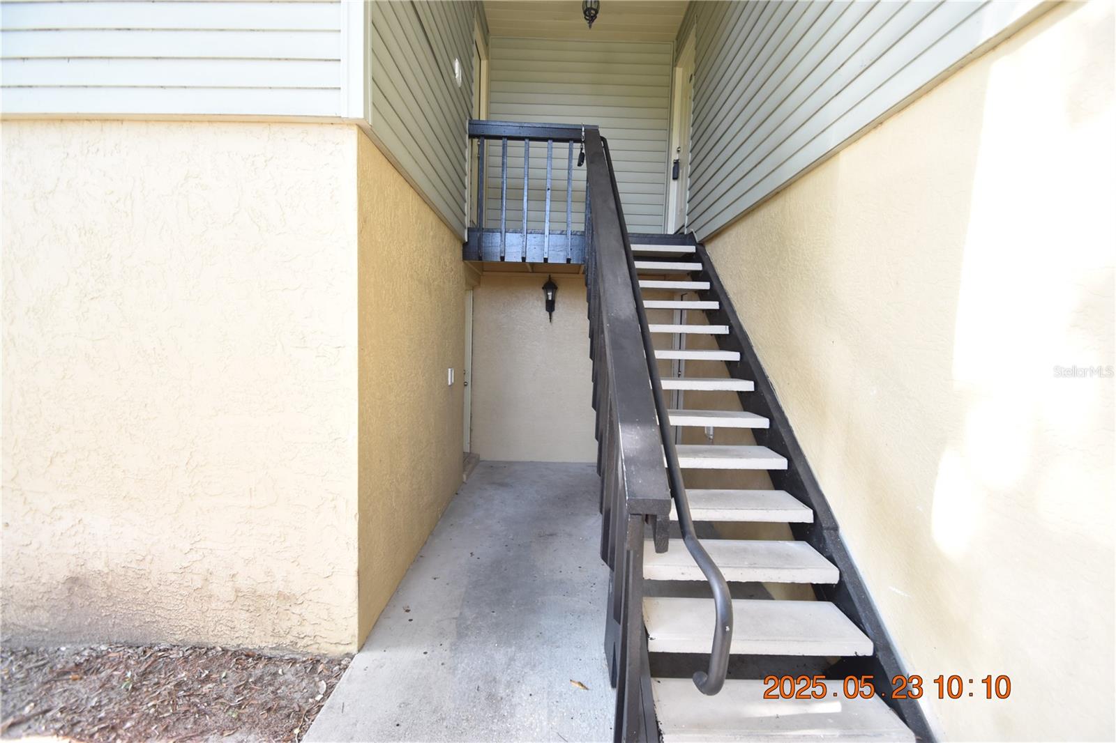 Image 3 of 33 For 228 Thorn Tree Place 228