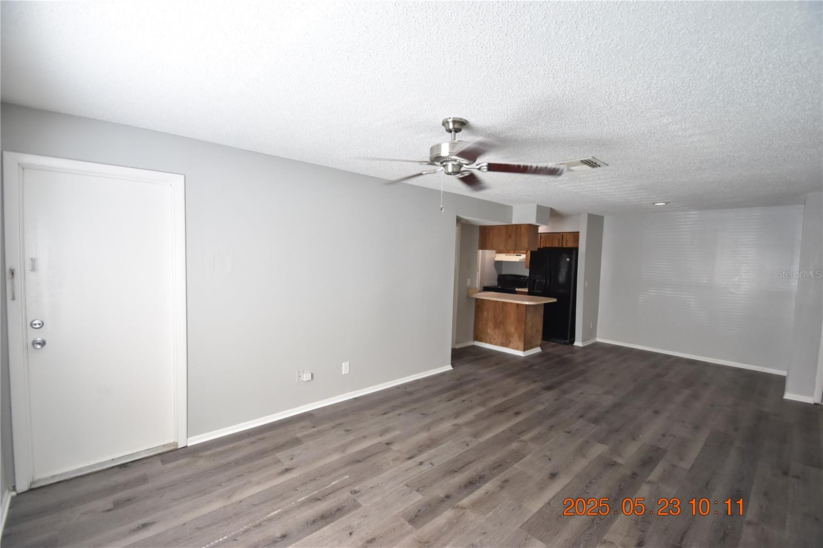 Image 8 of 33 For 228 Thorn Tree Place 228