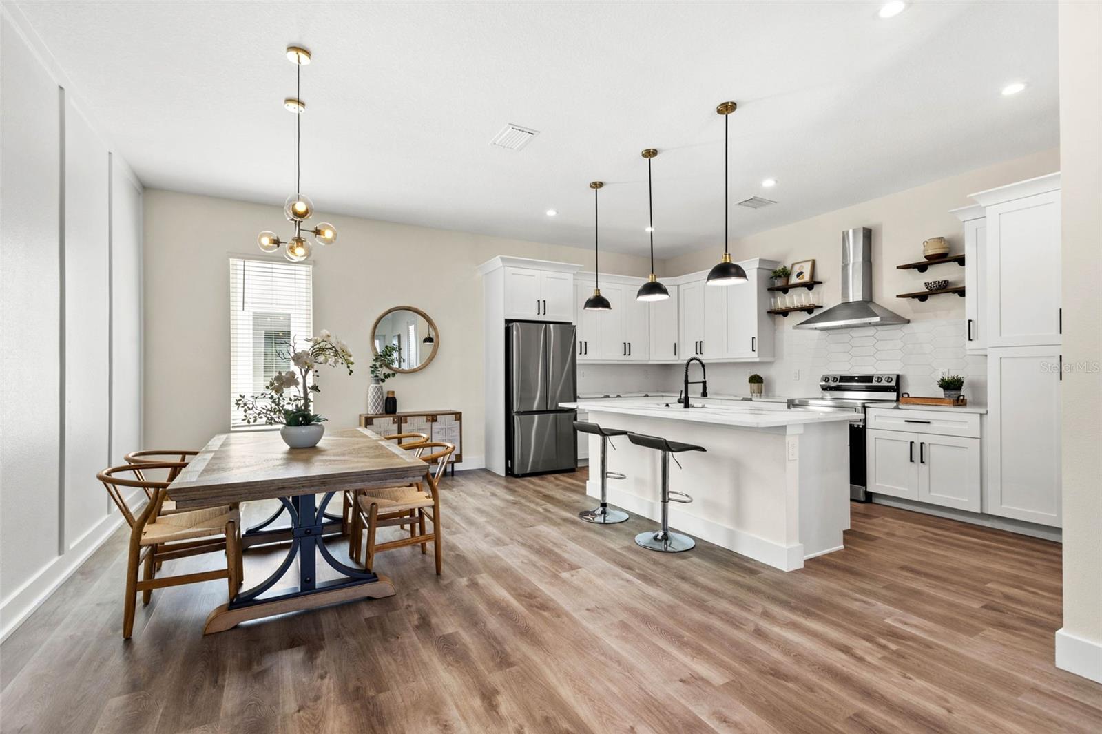 Image 5 of 29 For 121 Warren Avenue 4