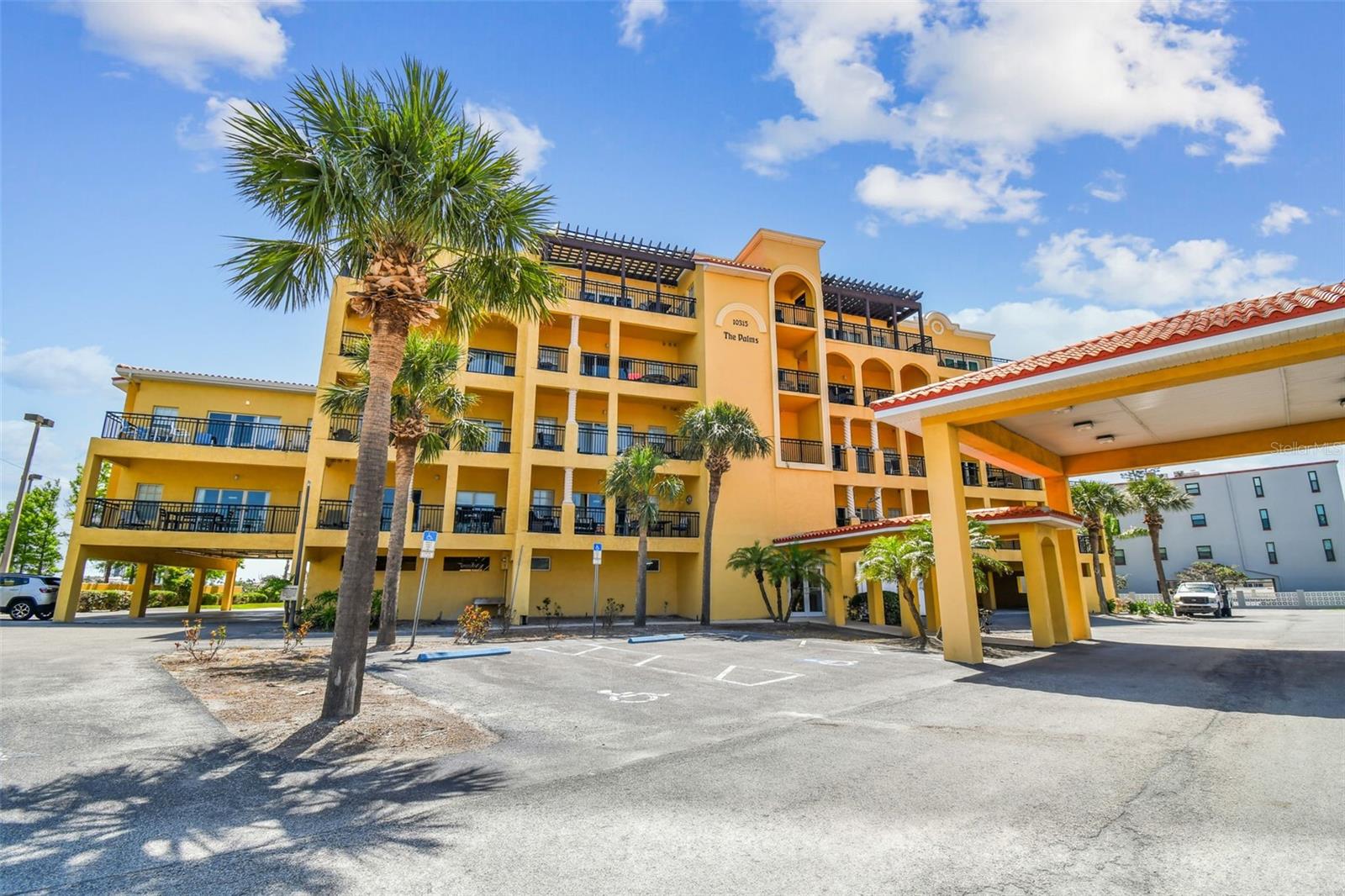 Image 2 of 47 For 10315 Gulf Boulevard 302