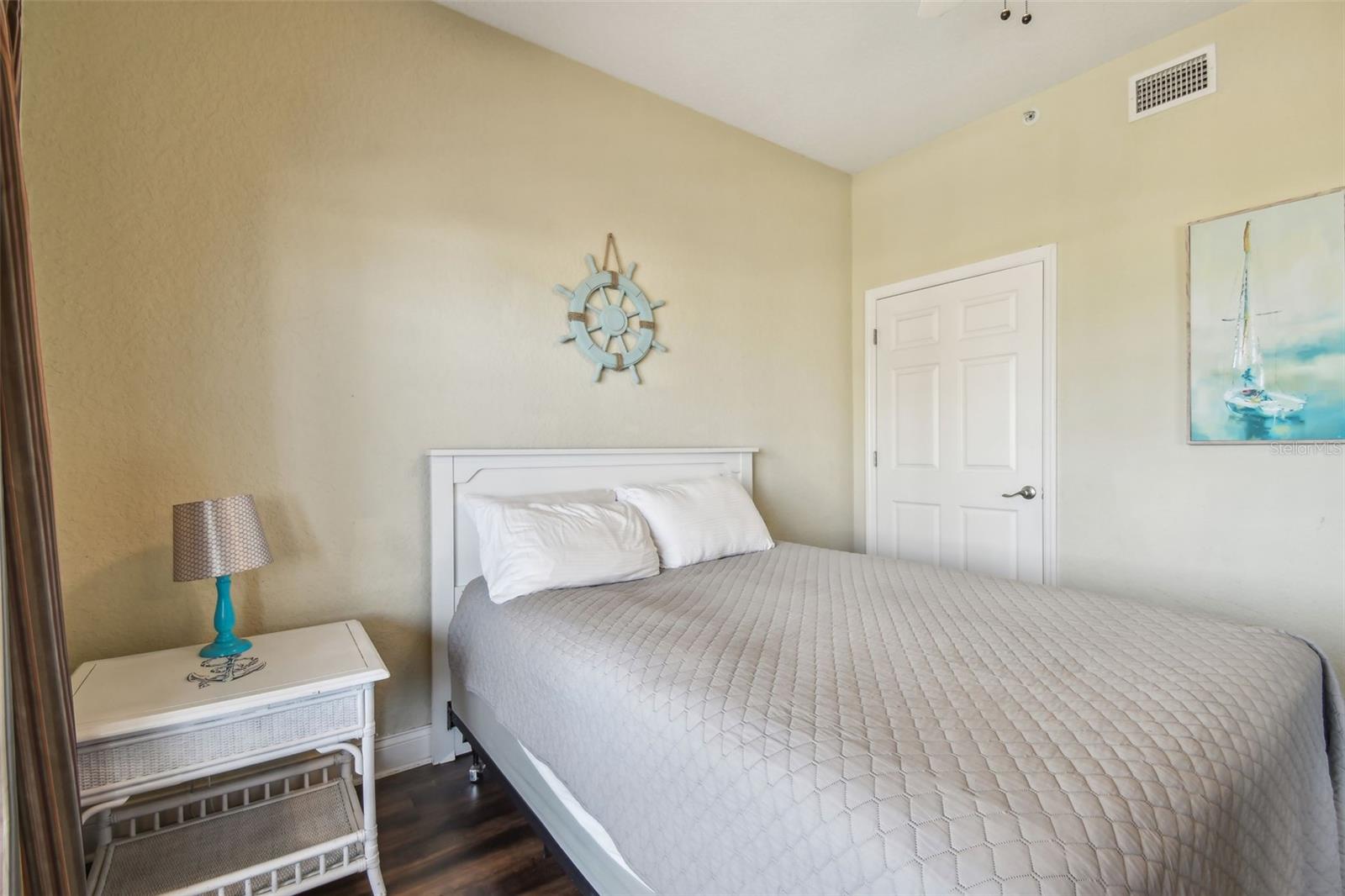 Image 23 of 47 For 10315 Gulf Boulevard 302