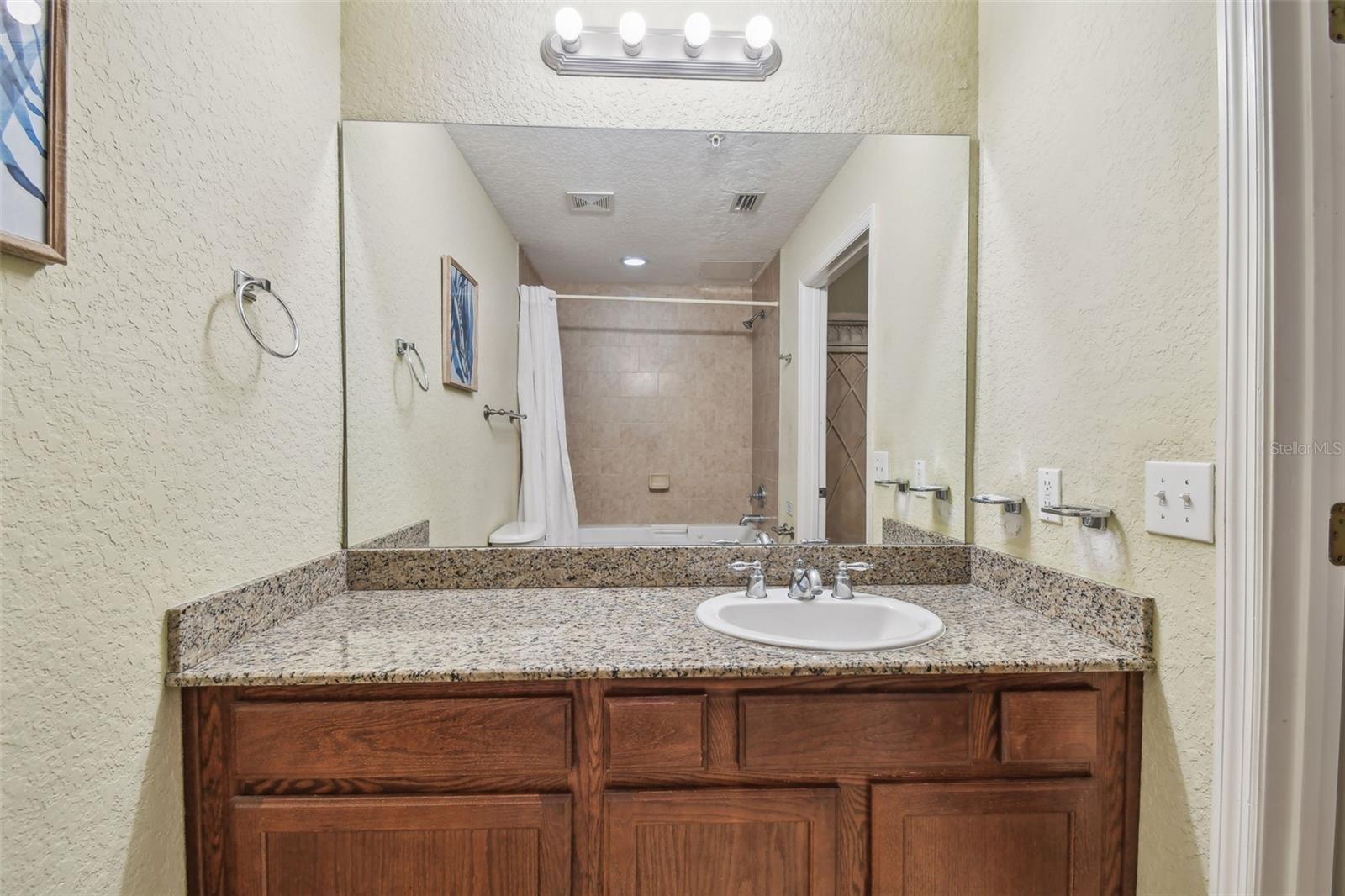 Image 27 of 47 For 10315 Gulf Boulevard 302