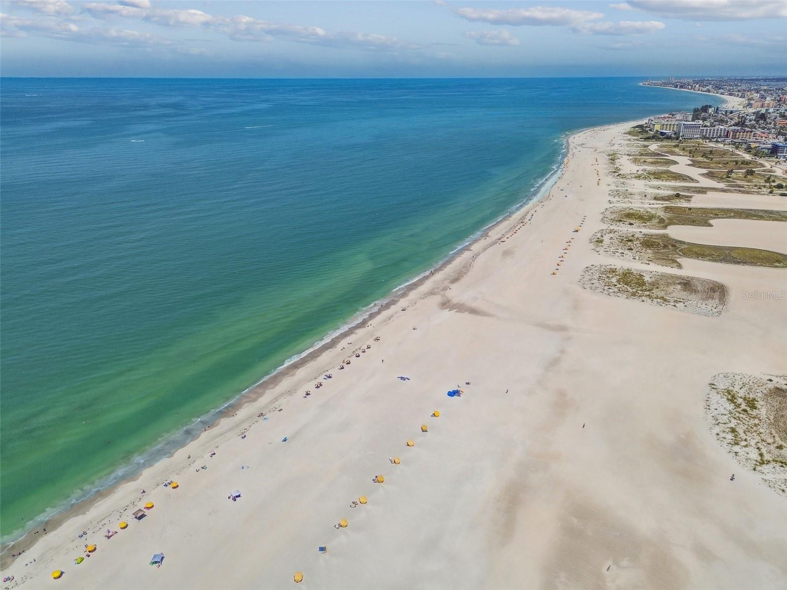 Image 45 of 47 For 10315 Gulf Boulevard 302