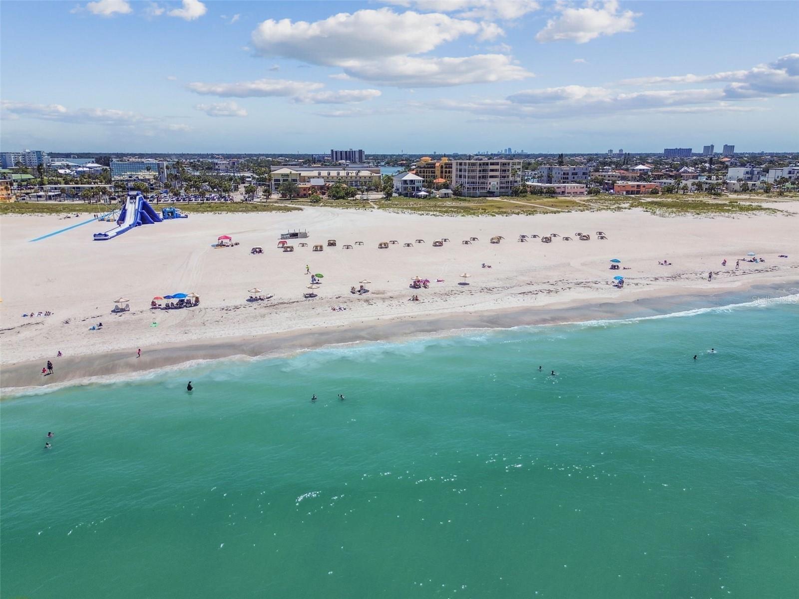 Image 46 of 47 For 10315 Gulf Boulevard 302