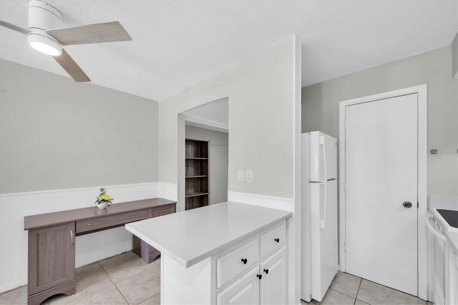 Image 10 of 27 For 6400 46th Avenue N 203