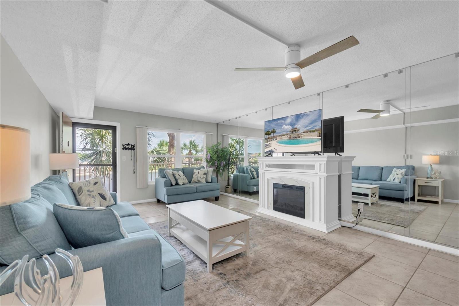 Image 4 of 27 For 6400 46th Avenue N 203