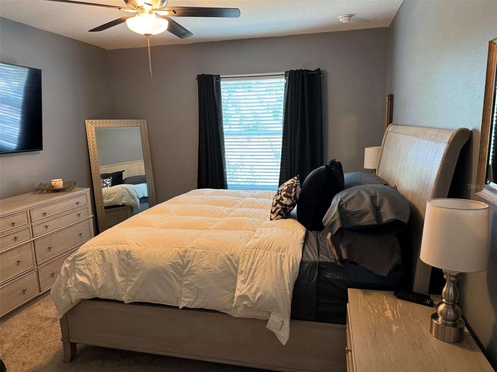 Listing photo id 14 for 821 Lucent Sands Court