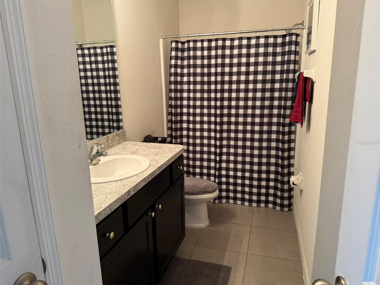 Listing photo id 25 for 821 Lucent Sands Court