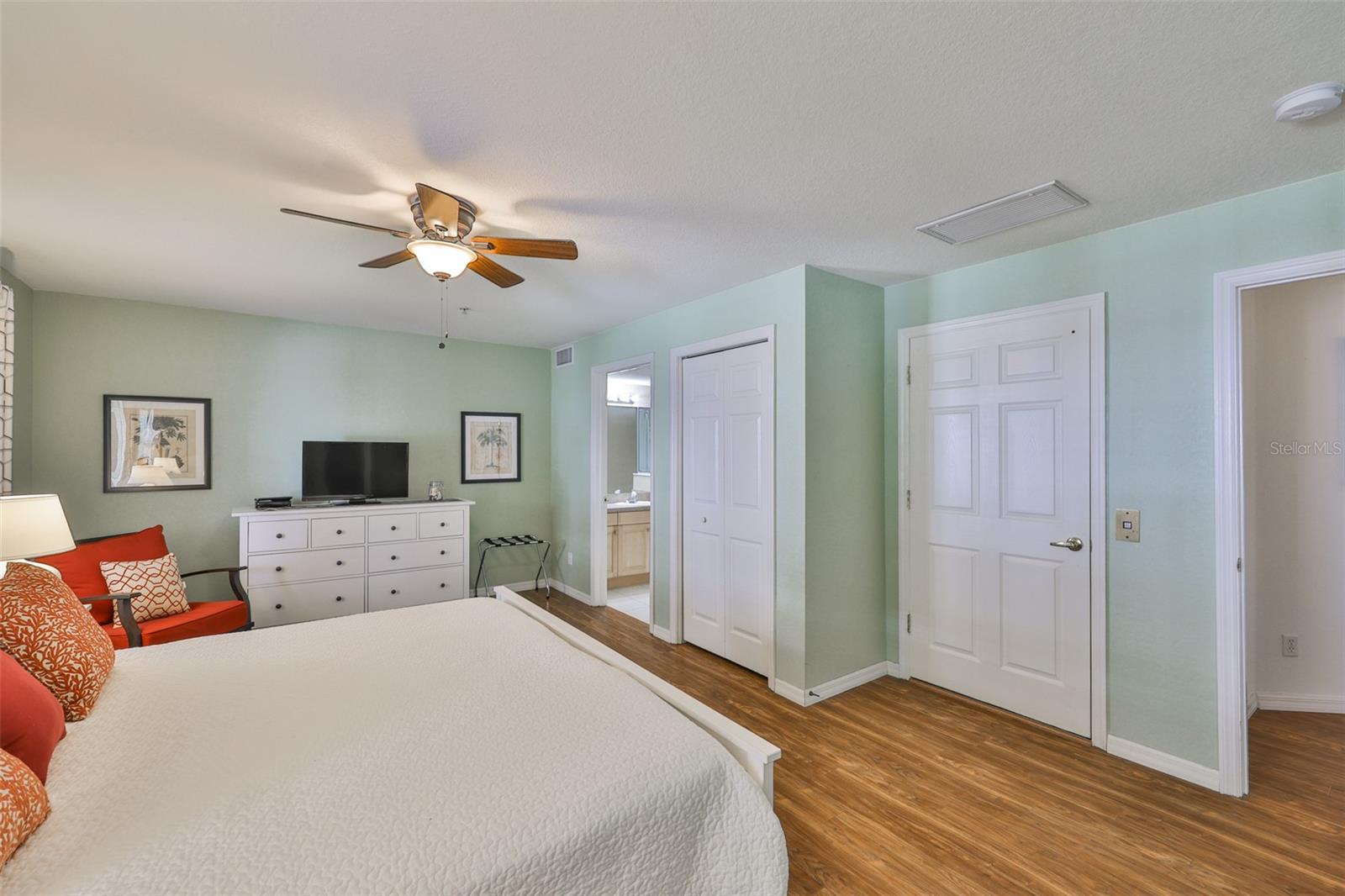 Listing photo id 20 for Address Not Provided
