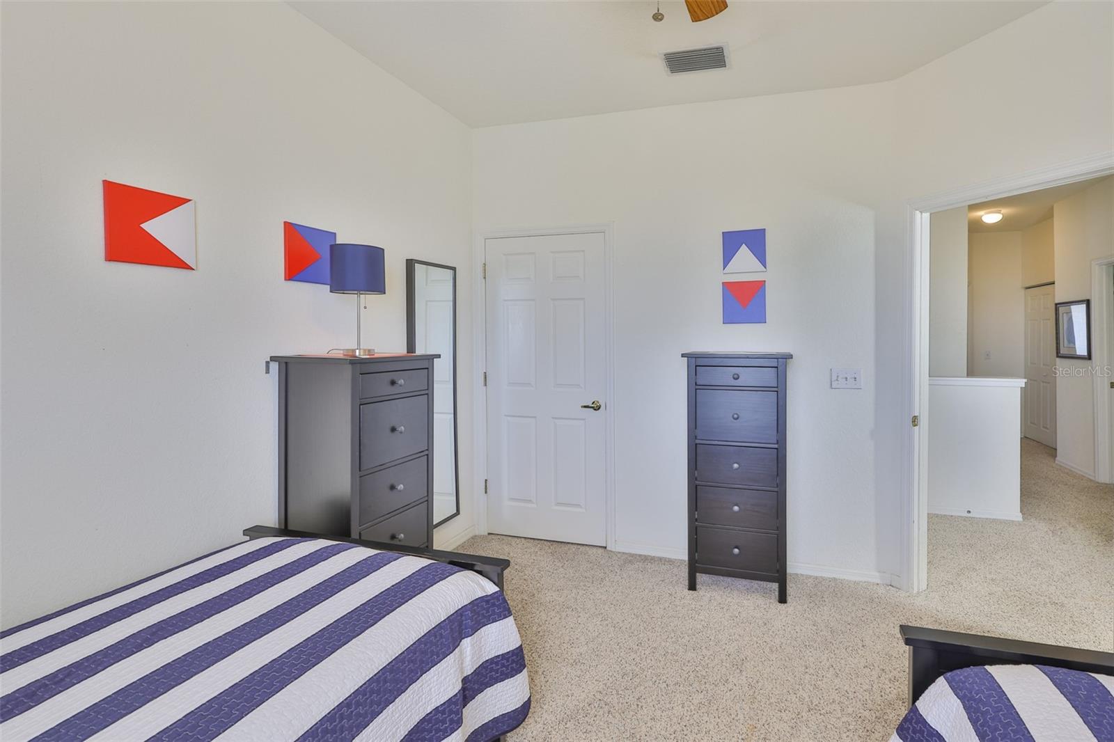 Listing photo id 33 for Address Not Provided