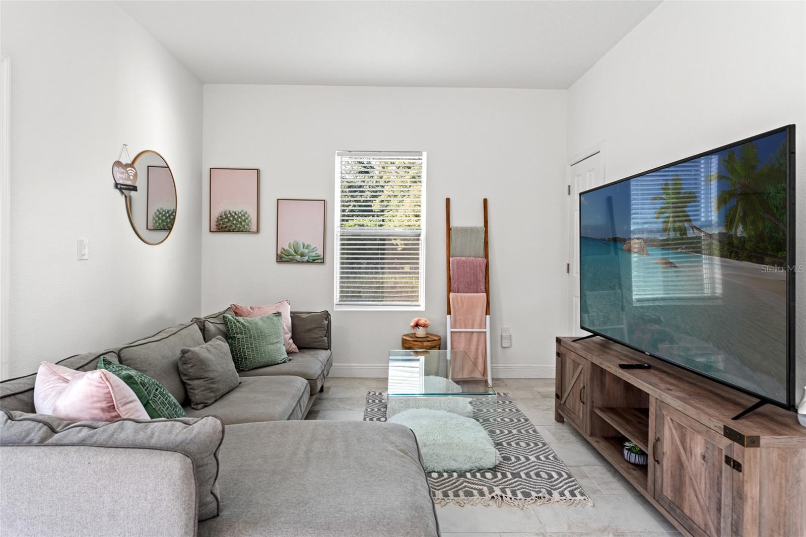 Image 4 of 29 For 7911 Packwood Avenue