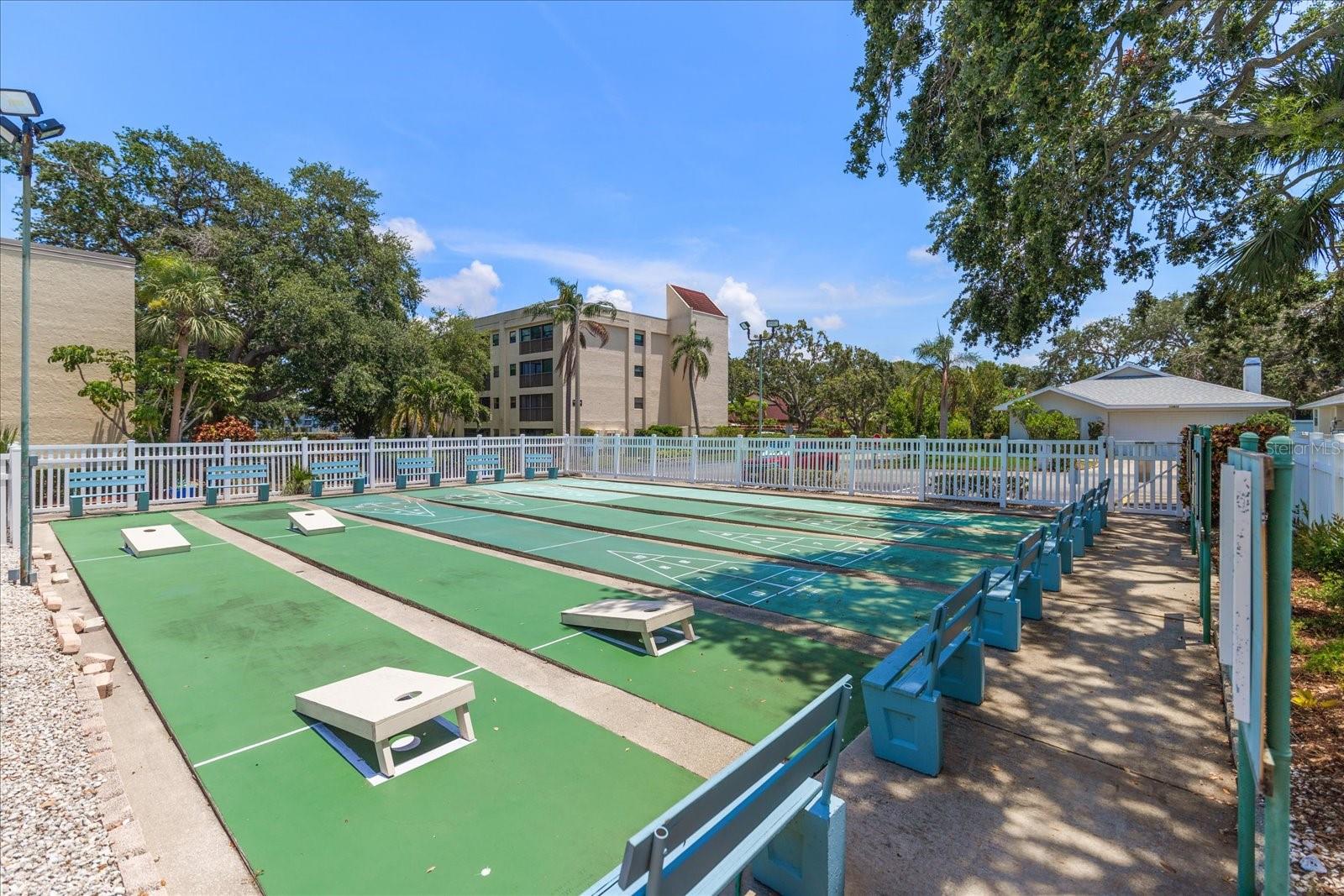 Image 31 of 35 For 11485 Oakhurst Road 200-101