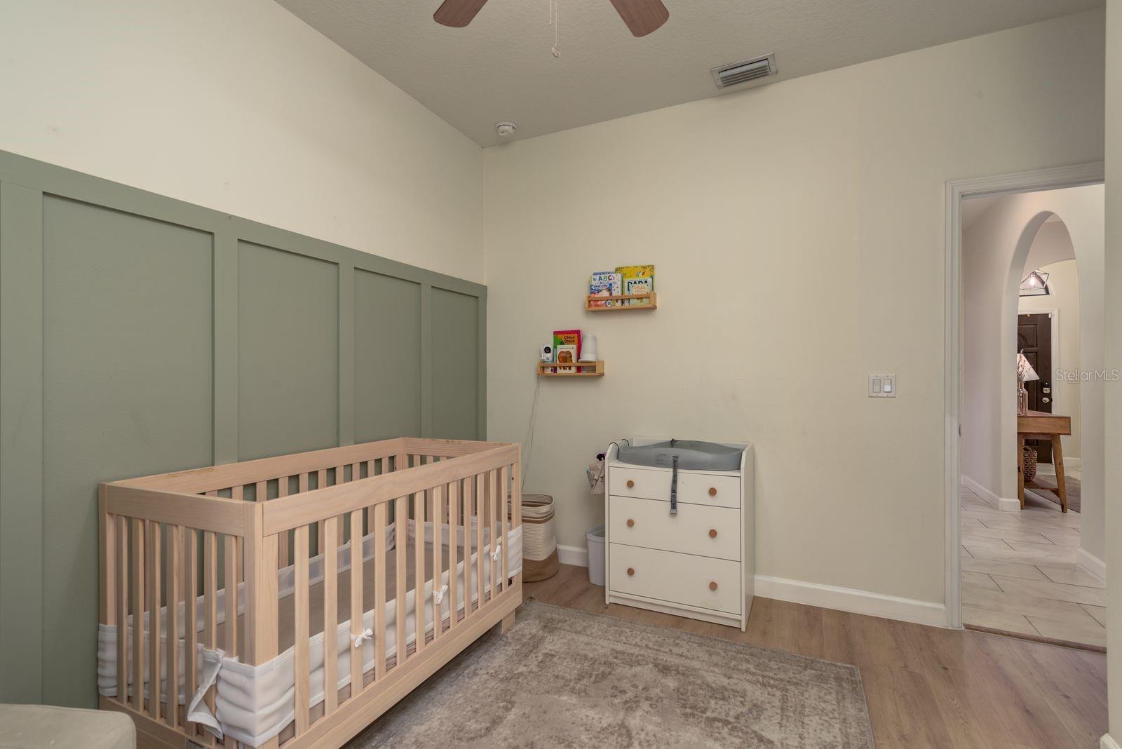 Listing photo id 20 for 8523 Newport Avenue