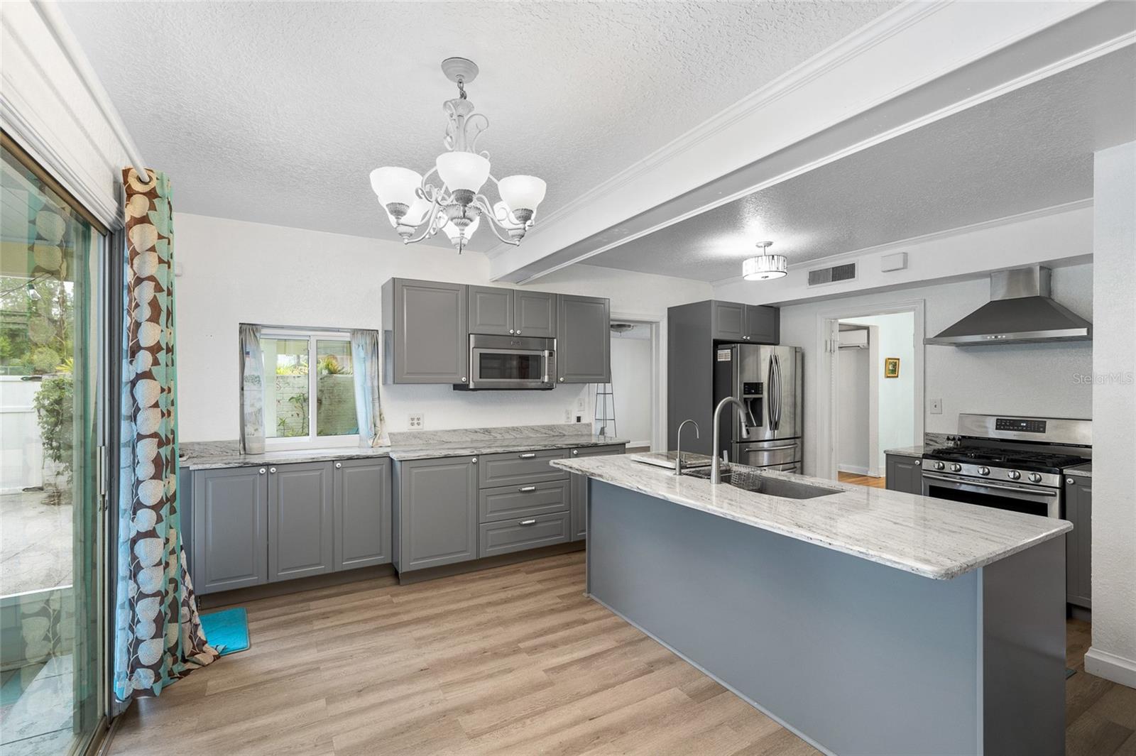 Image 12 of 42 For 1226 9th Avenue