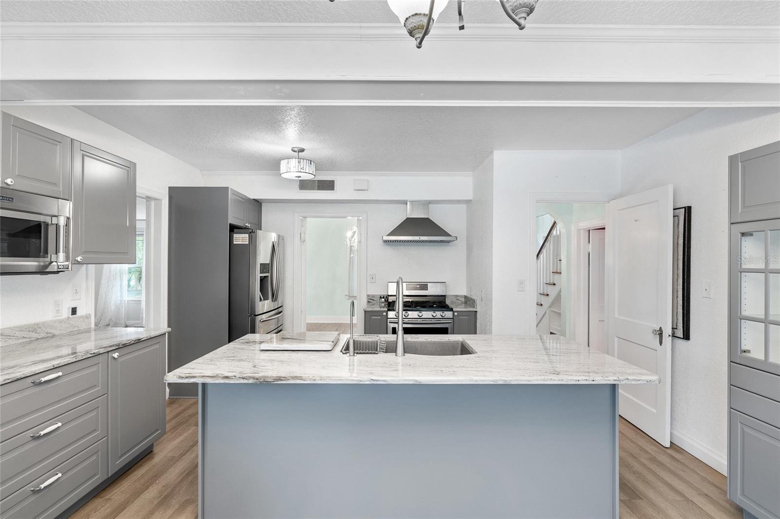 Image 9 of 42 For 1226 9th Avenue