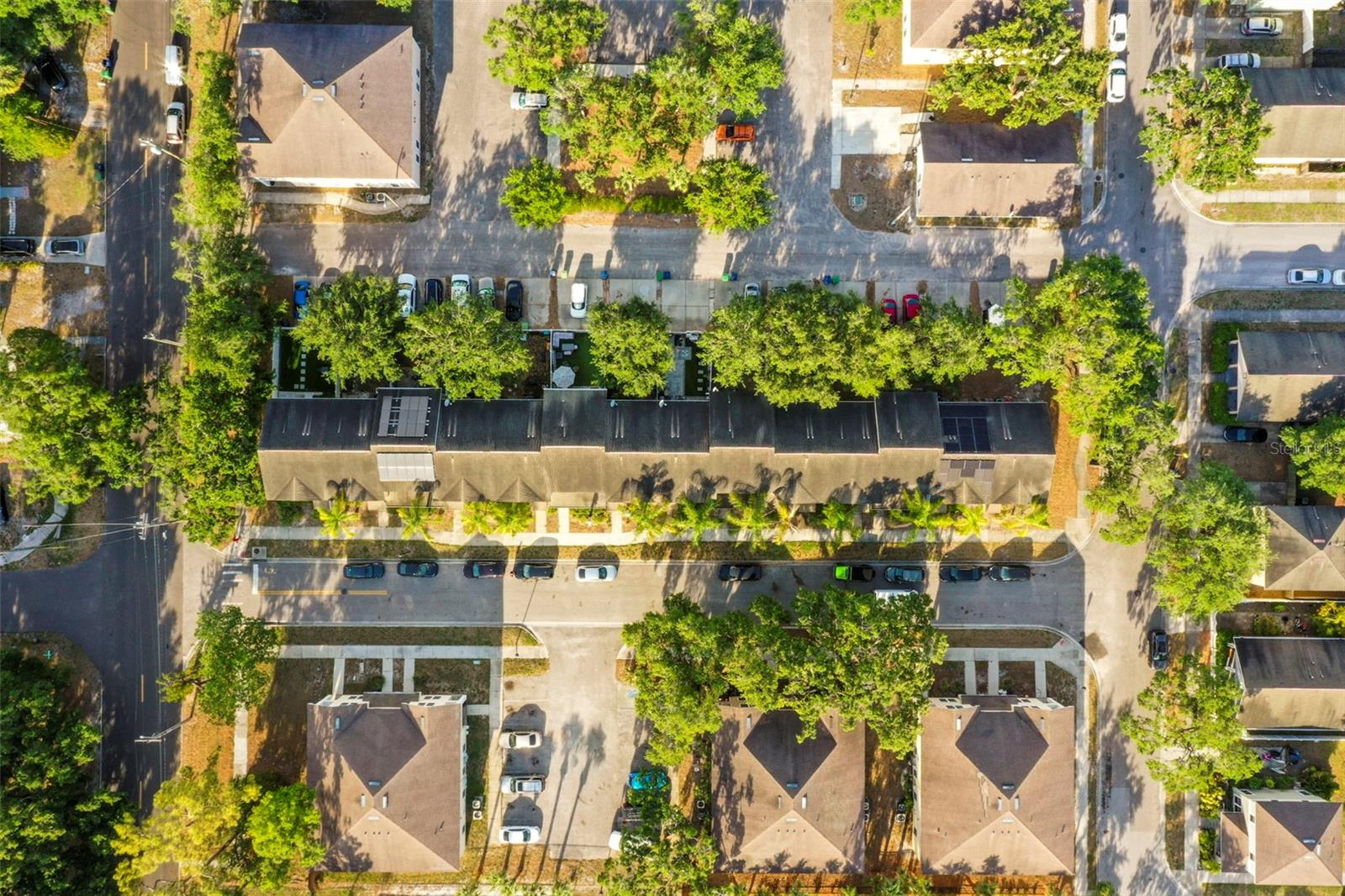 Listing photo id 25 for 7703 Branch Avenue