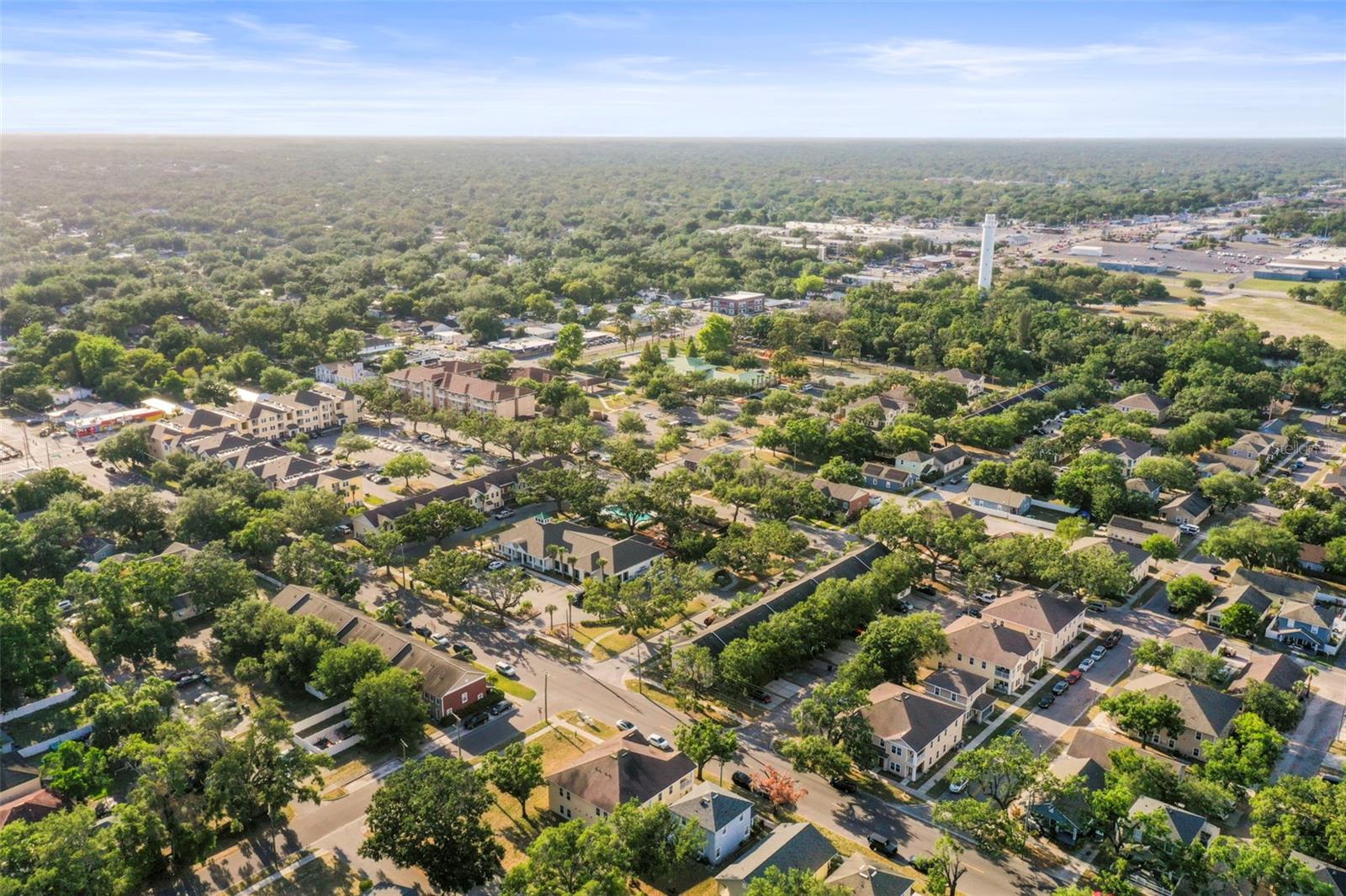 Listing photo id 28 for 7703 Branch Avenue