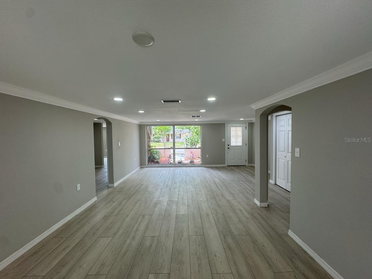 Image 11 of 43 For 7831 Fox Hollow Drive