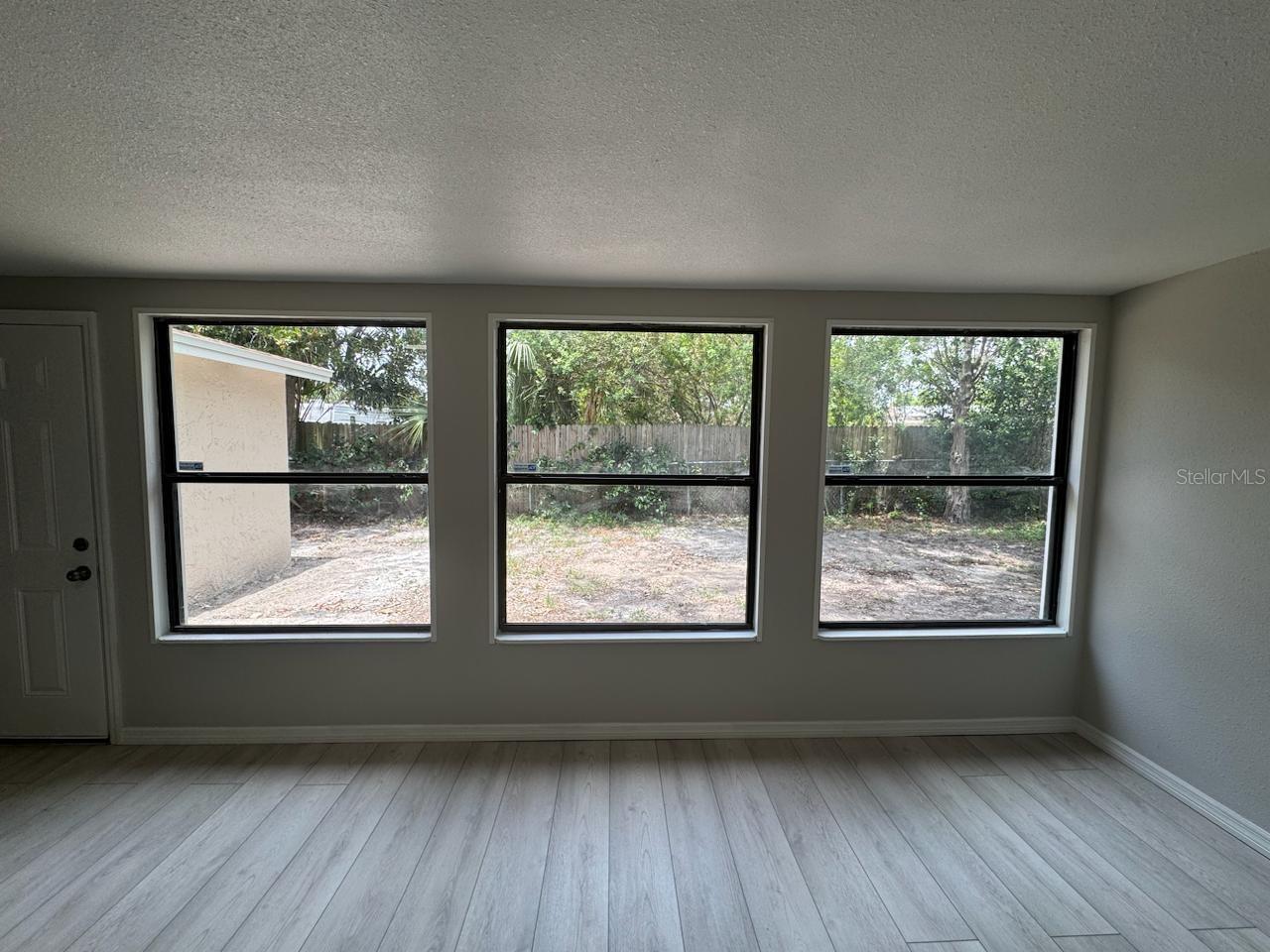 Image 15 of 43 For 7831 Fox Hollow Drive