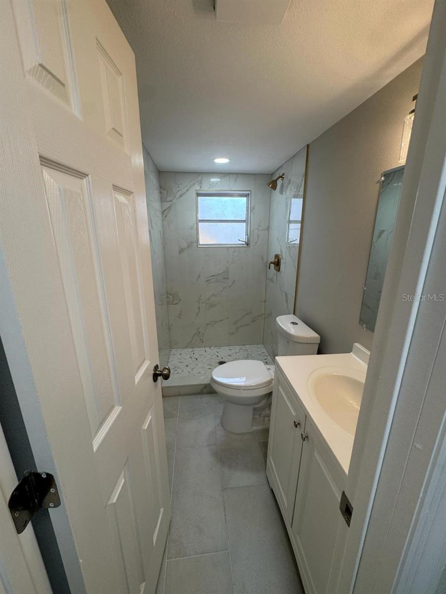 Image 21 of 43 For 7831 Fox Hollow Drive