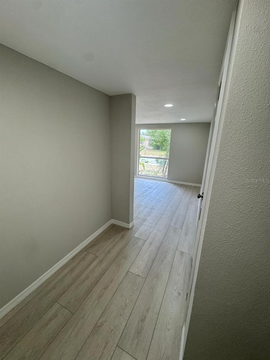 Image 34 of 43 For 7831 Fox Hollow Drive