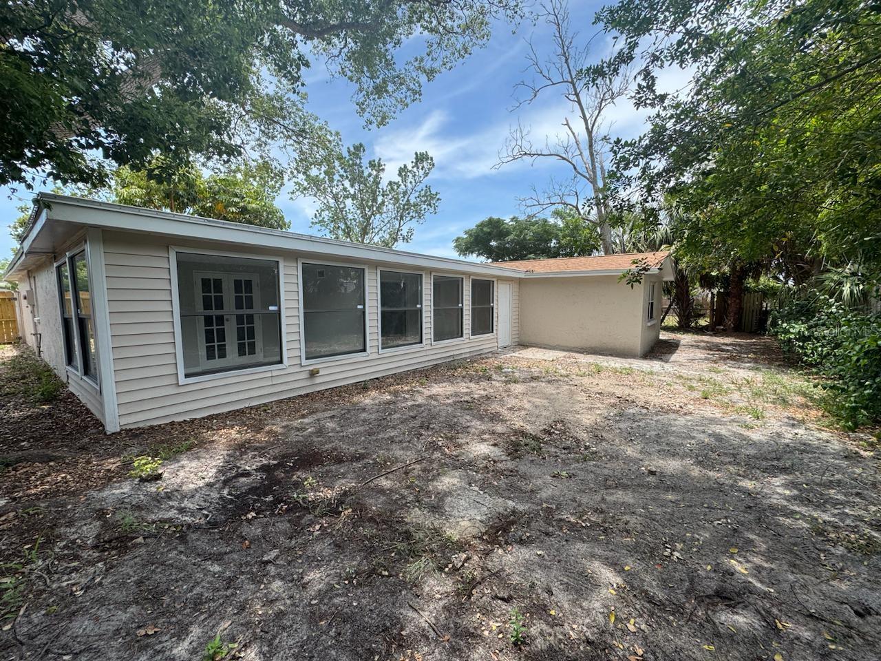 Image 38 of 43 For 7831 Fox Hollow Drive