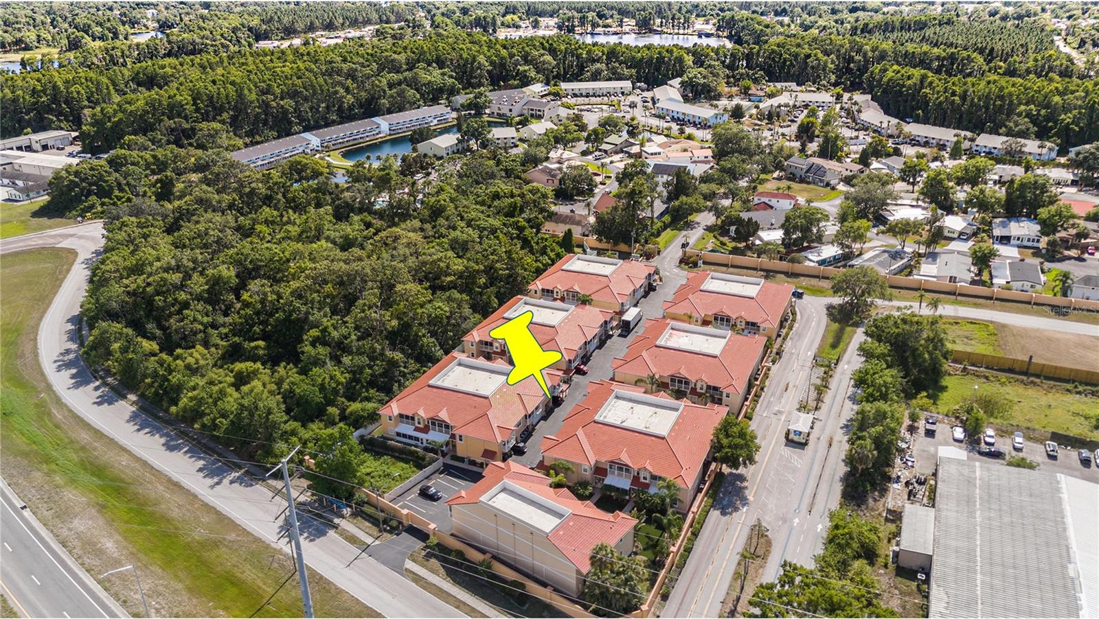Image 6 of 33 For 21007 Sunpoint Way 203