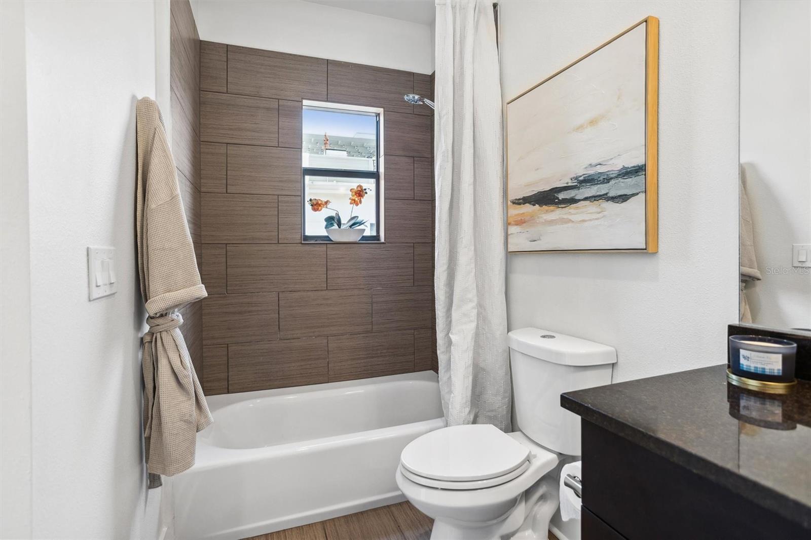 Image 34 of 48 For 820 2nd Avenue N