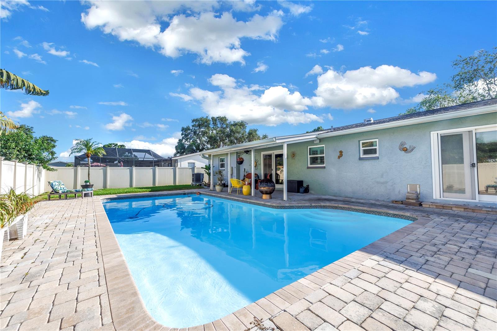 Image 14 of 50 For 5925 18th Street Ne