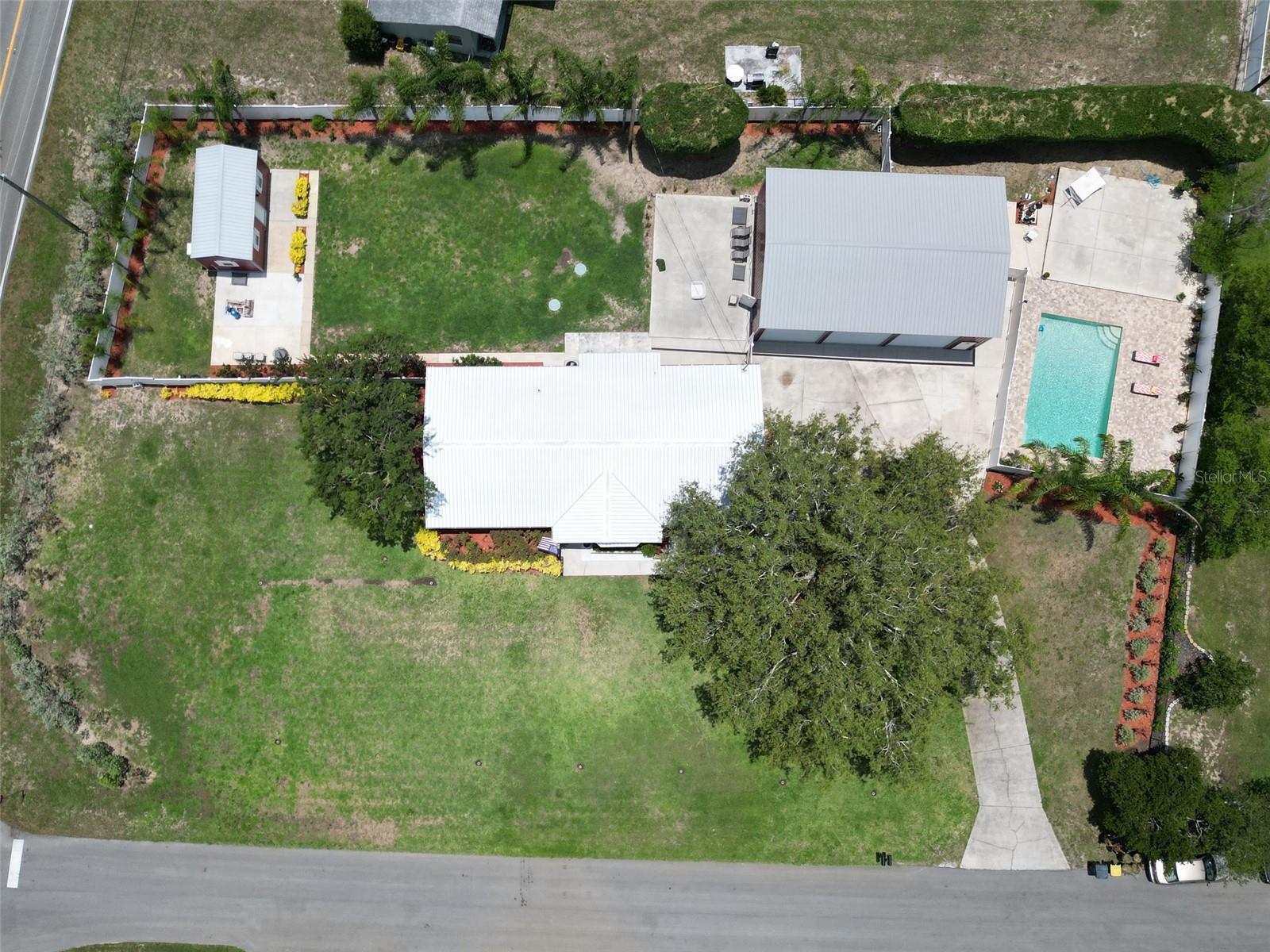 Image 18 of 55 For 1423 Spruce Road N