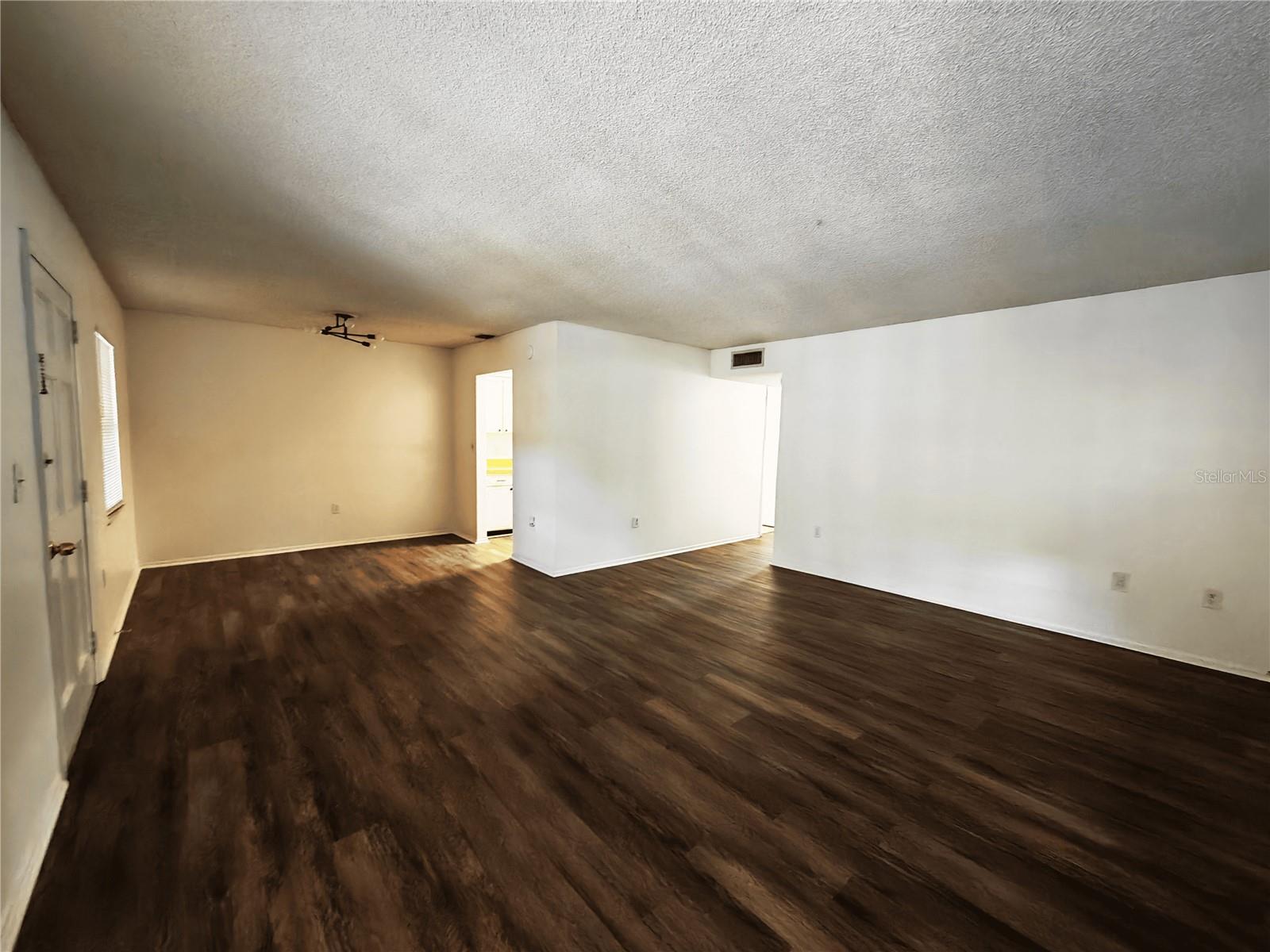 Image 4 of 19 For 4325 Aegean Drive 220b