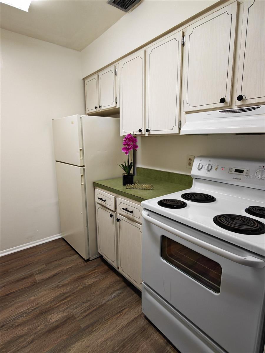 Image 7 of 19 For 4325 Aegean Drive 220b