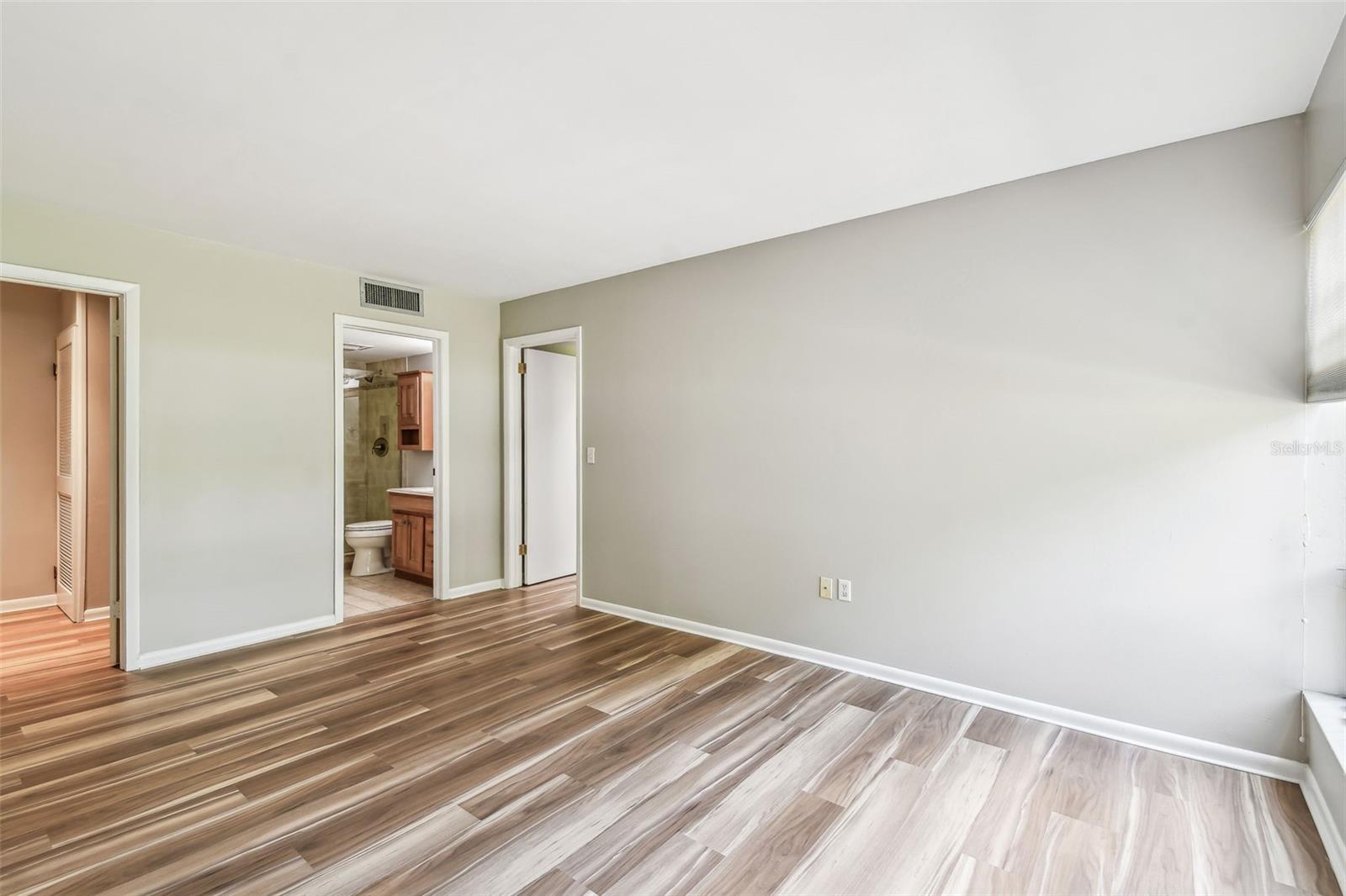 Image 11 of 21 For 13501 Palmwood Lane 0