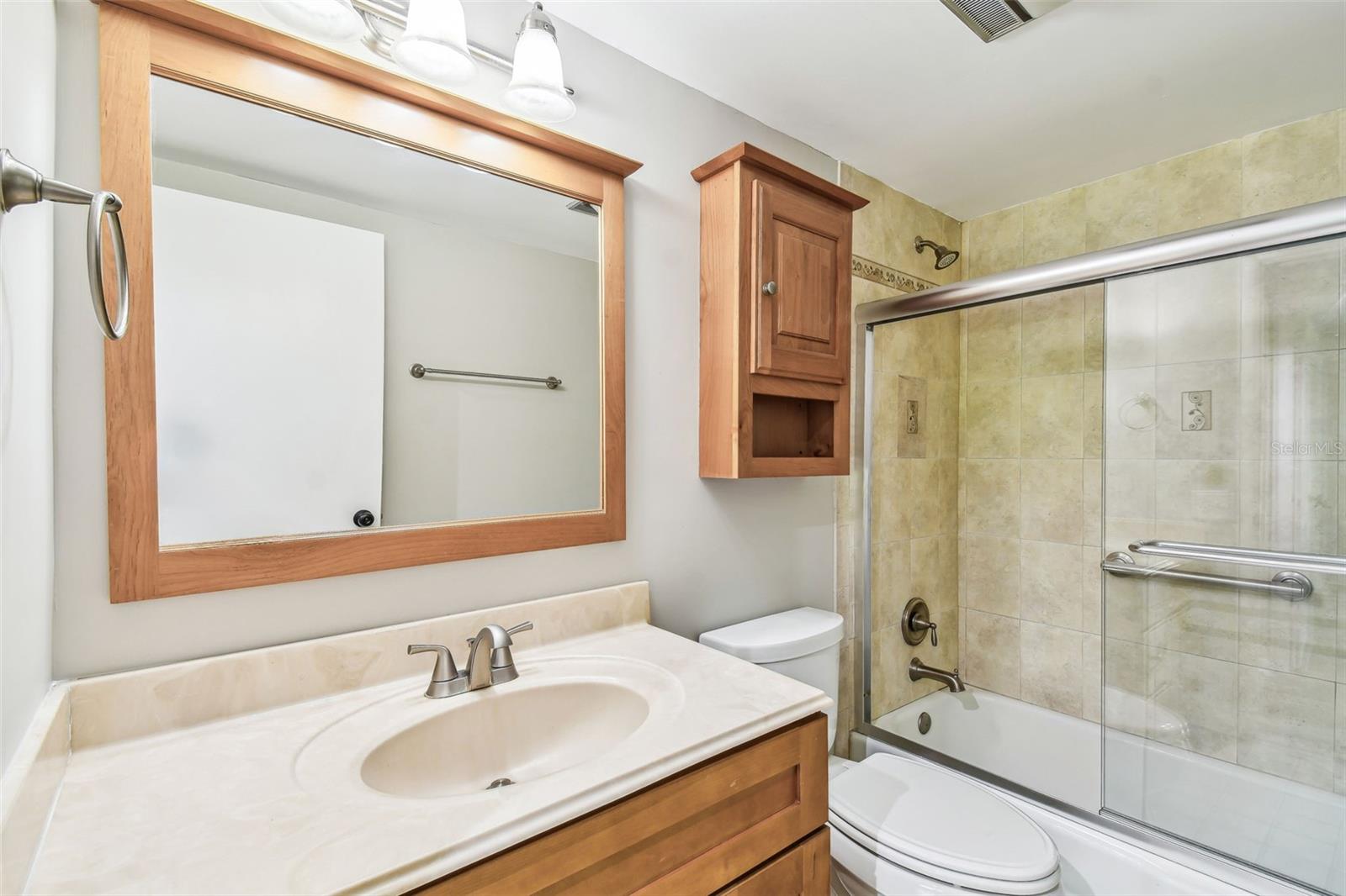 Image 15 of 21 For 13501 Palmwood Lane 0