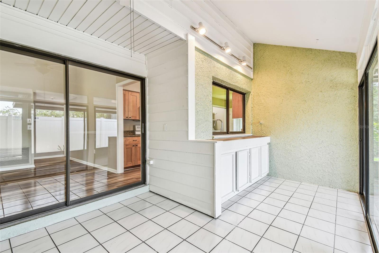 Image 9 of 21 For 13501 Palmwood Lane 0