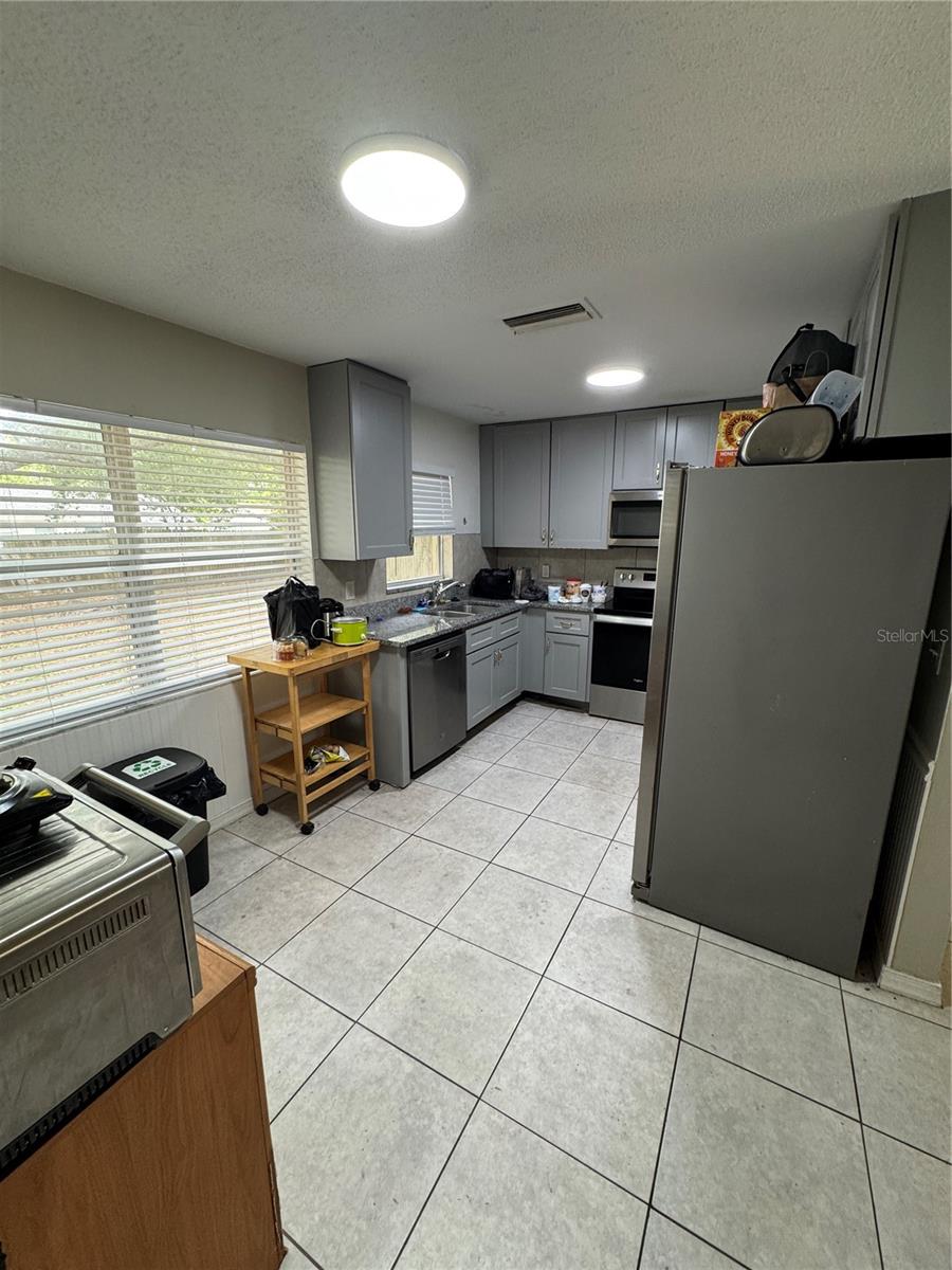 Listing photo id 1 for 201 Lentz Road