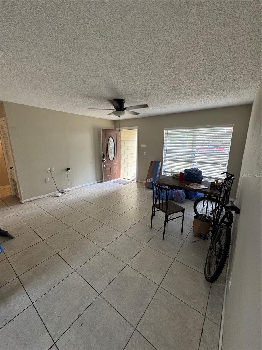 Listing photo id 2 for 201 Lentz Road