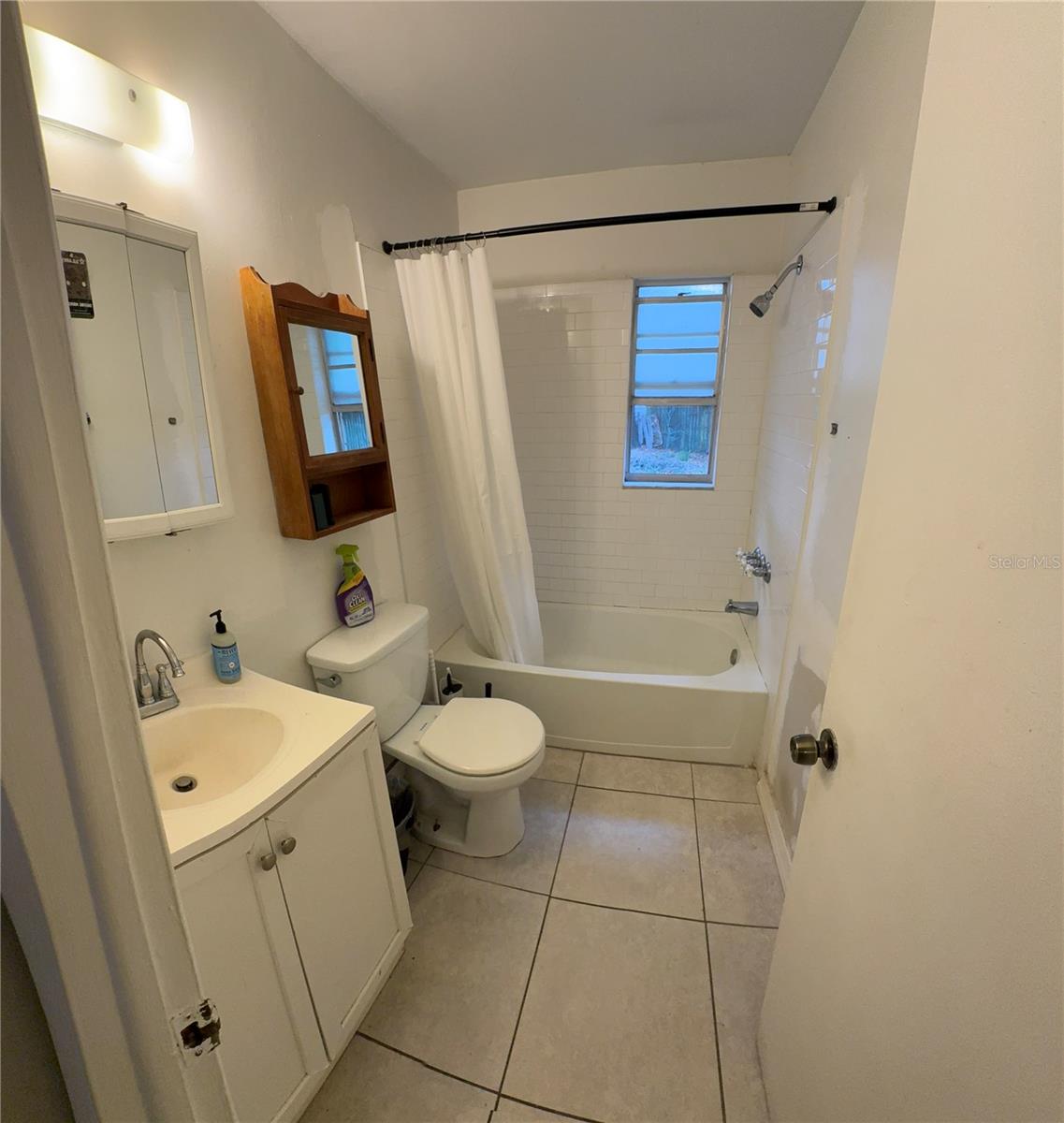 Listing photo id 3 for 201 Lentz Road