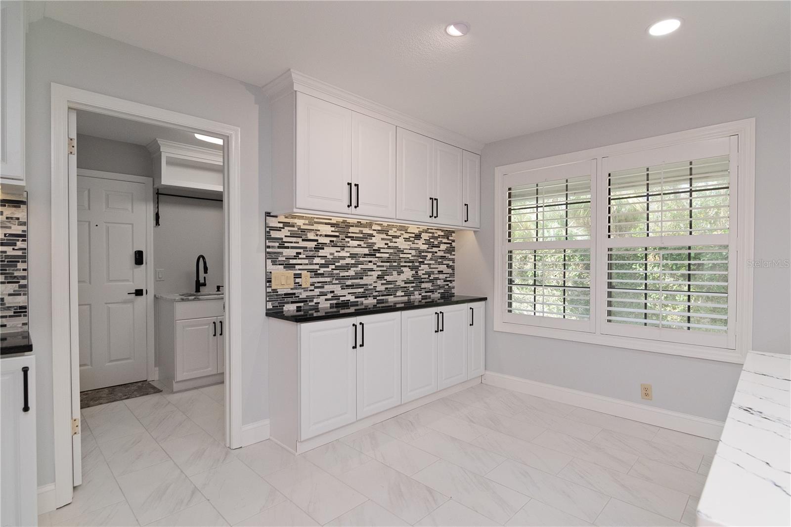 Image 11 of 75 For 4202 Deepwater Lane