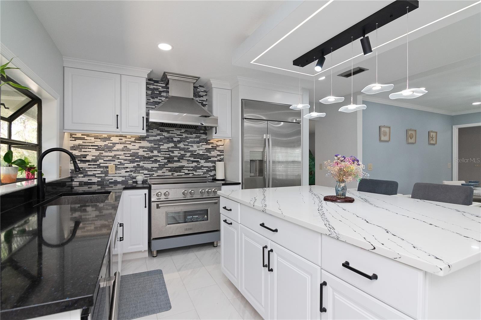 Image 7 of 75 For 4202 Deepwater Lane