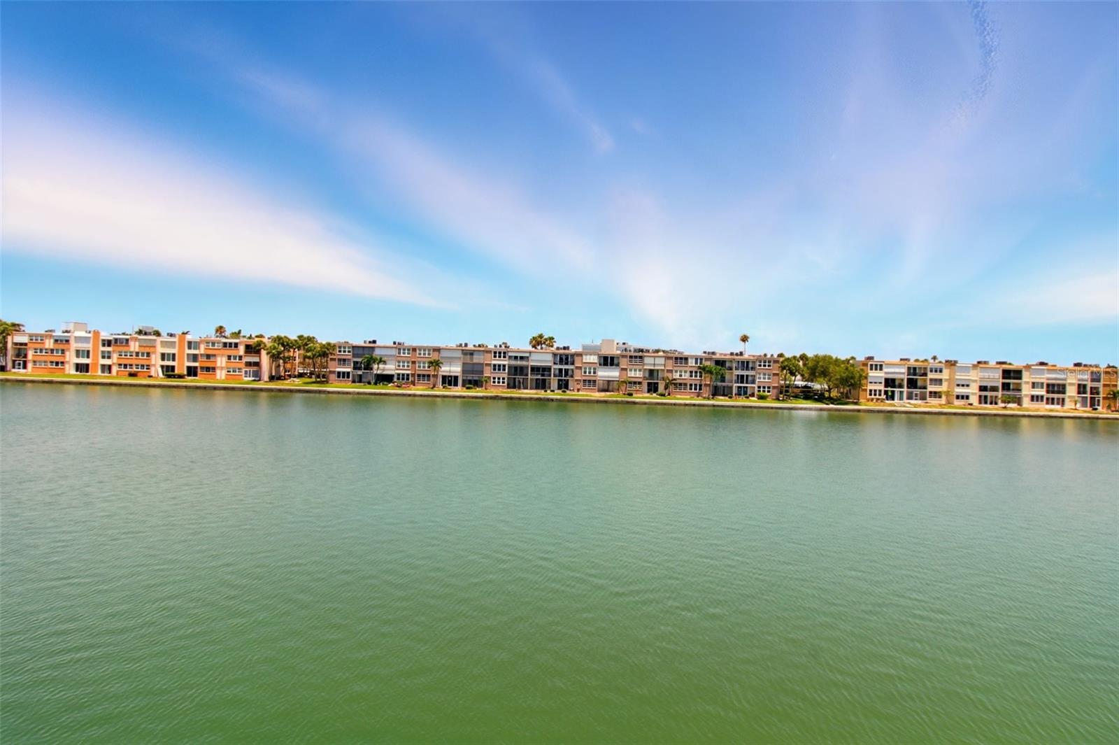 Image 26 of 29 For 7625 Sun Island Drive S 304
