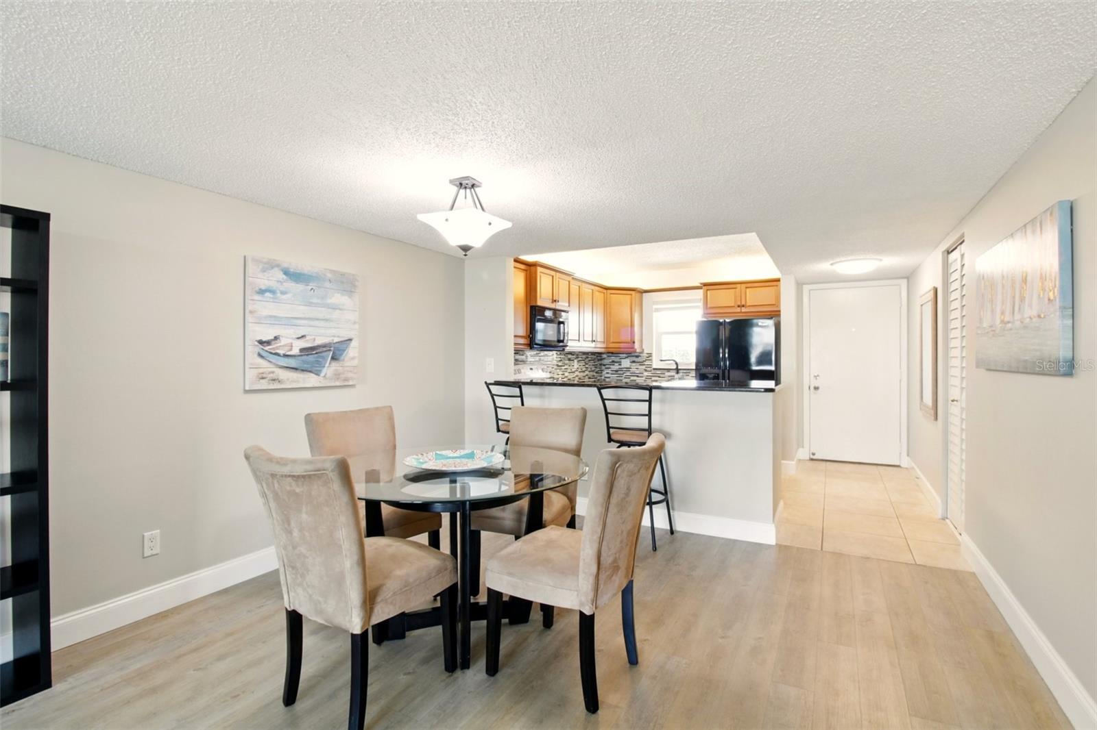 Image 6 of 29 For 7625 Sun Island Drive S 304