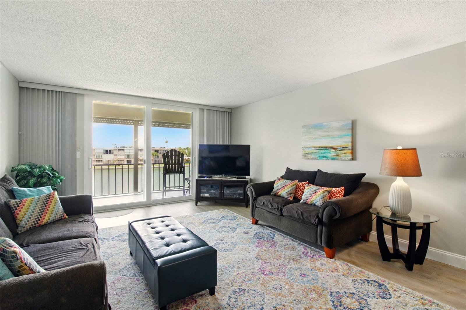 Image 9 of 29 For 7625 Sun Island Drive S 304