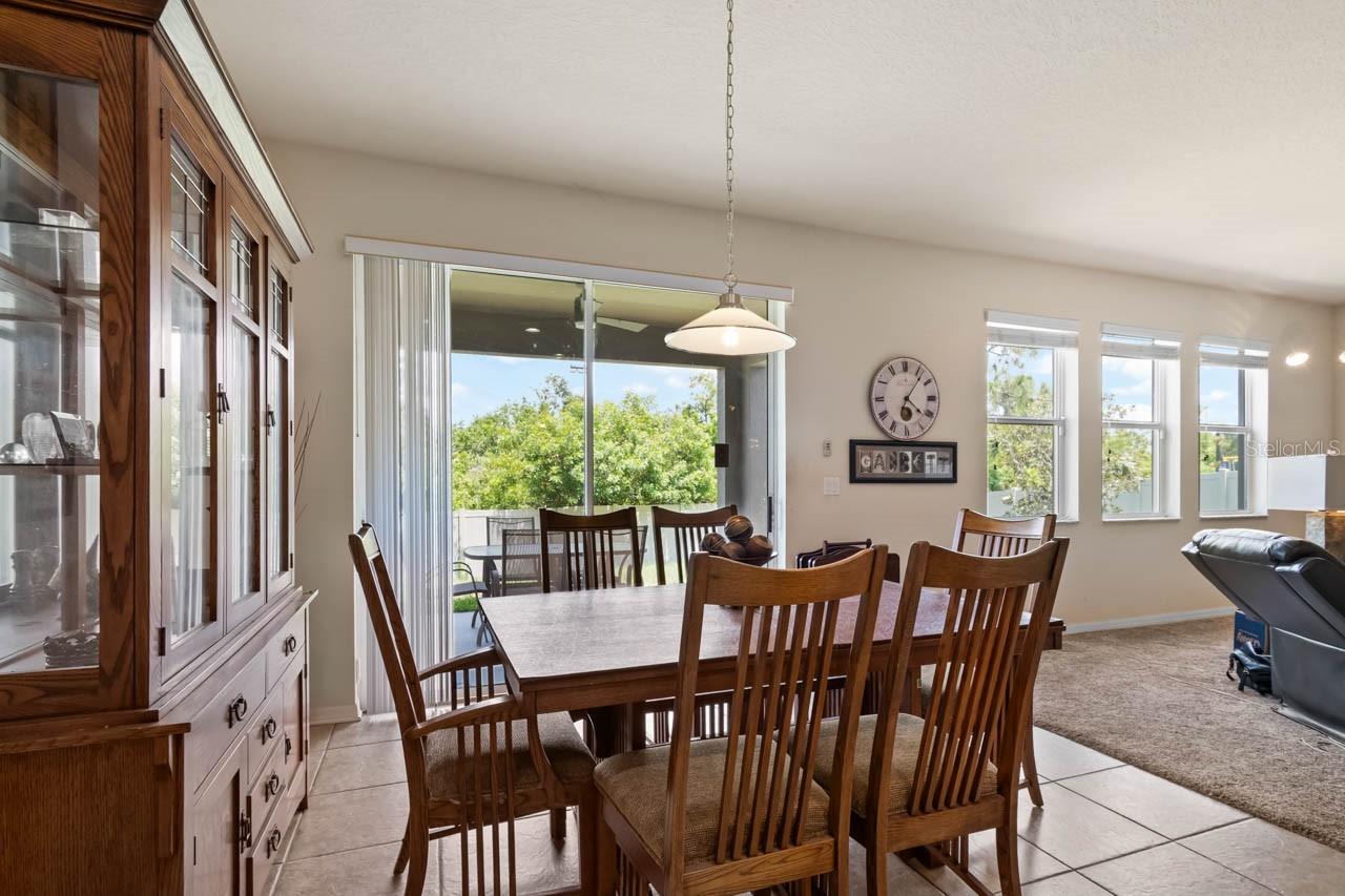 Image 11 of 33 For 1517 Yale Castle Court