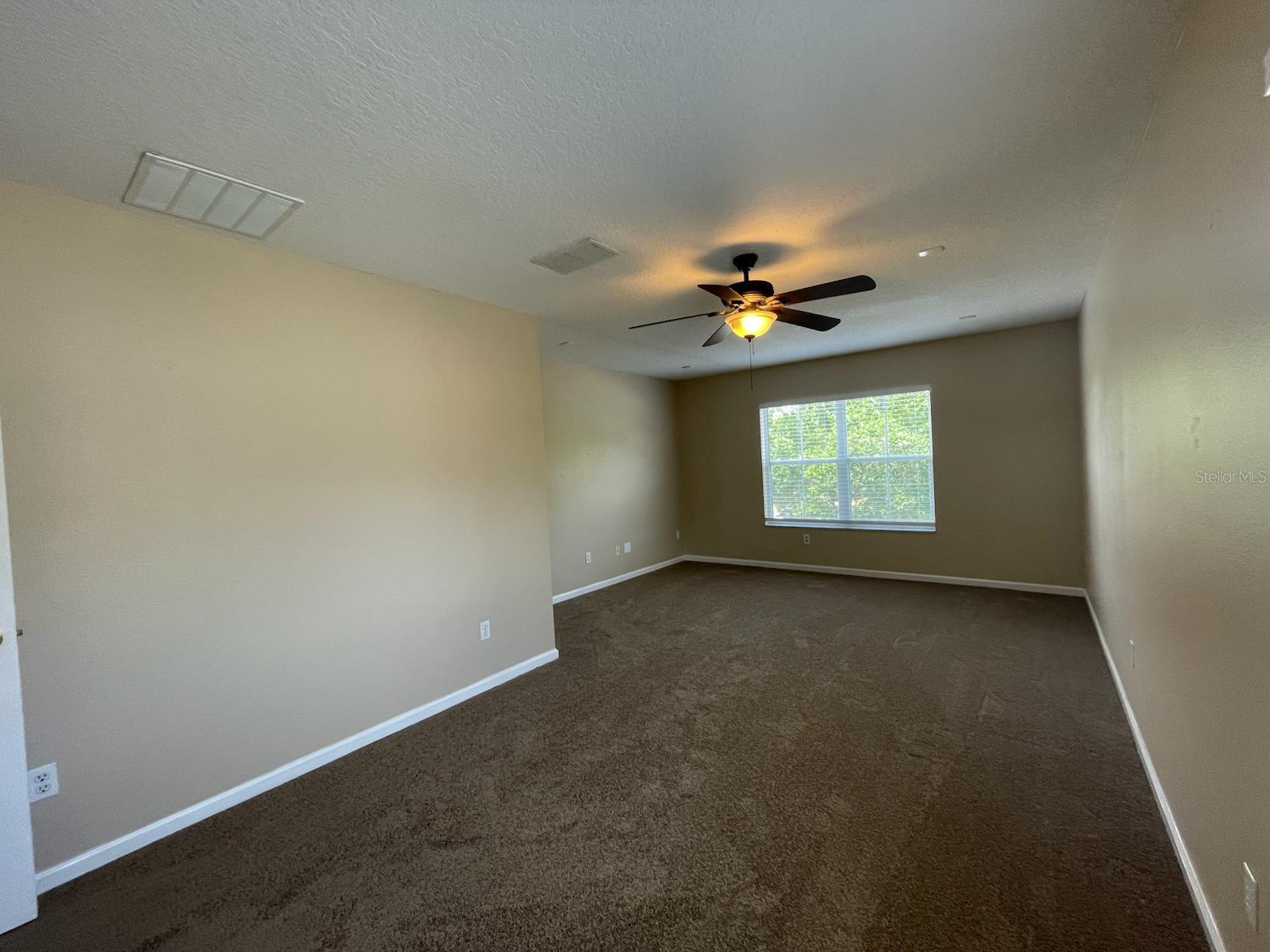 Image 16 of 23 For 10303 Park Commons Drive