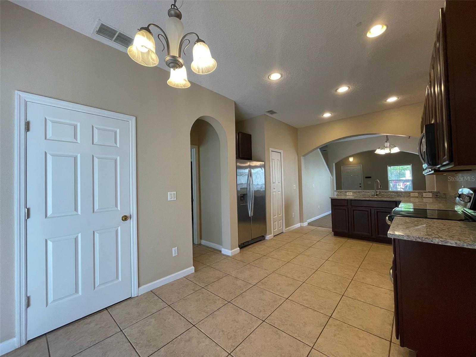 Image 5 of 23 For 10303 Park Commons Drive